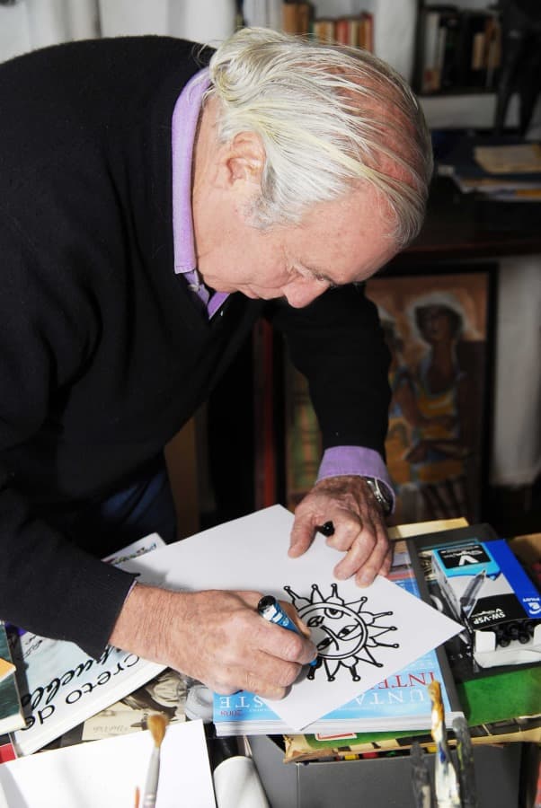 A pesar de su impronta mediterránea, el artista se inspiró en el trabajo de los pájaros horneros para diseñar su proyecto.