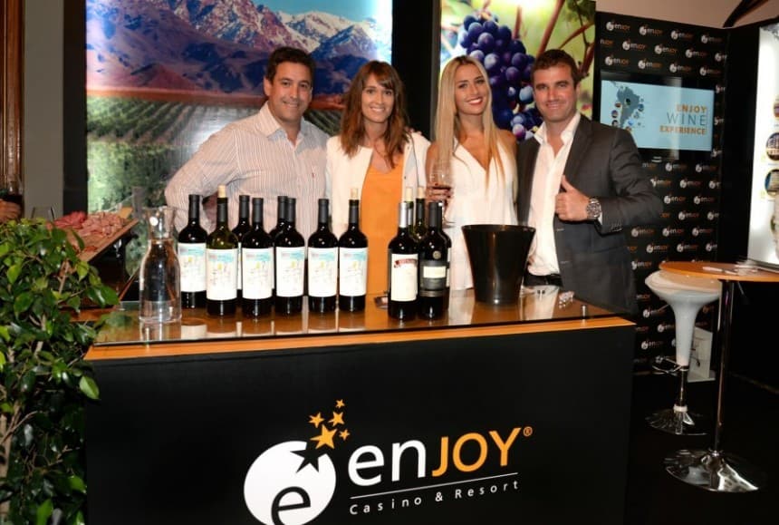 Gabriel Guerra, Camila Hüne, Virginia Castellano y Juan Eduardo Parker.