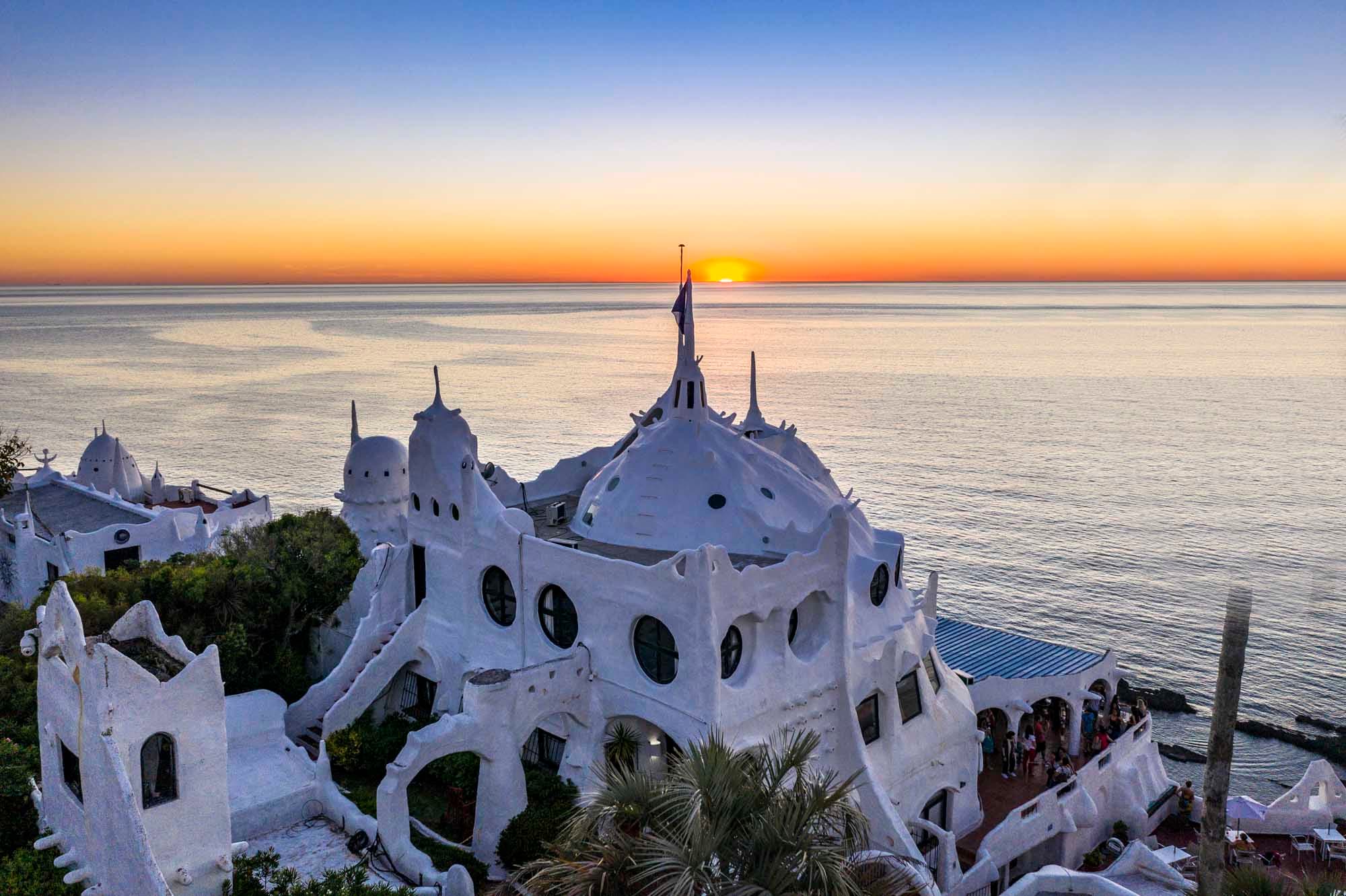 Casapueblo, entre el cielo y el mar
