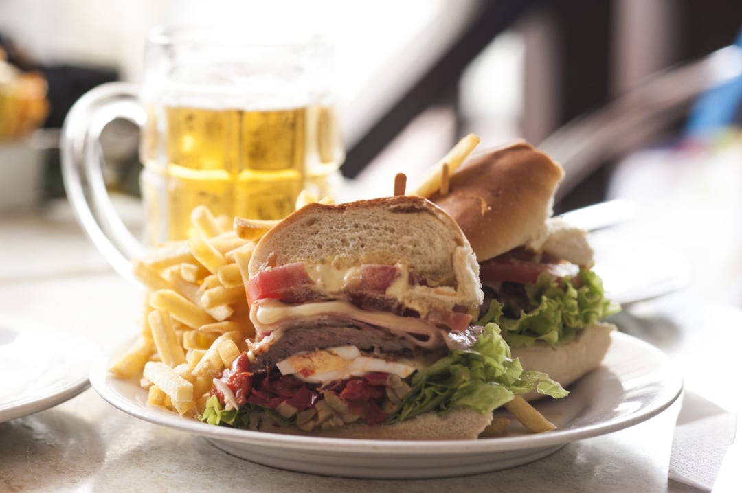 Chivito uruguayo Chivito uruguayo