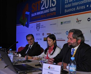 Representantes de Uruguay en su disertación en SIT