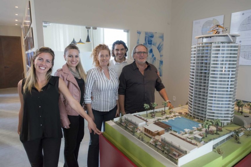 El equipo de  Lijtmaer Propiedades, uno de los principales exponentes del negocio inmobiliario en Punta del Este...